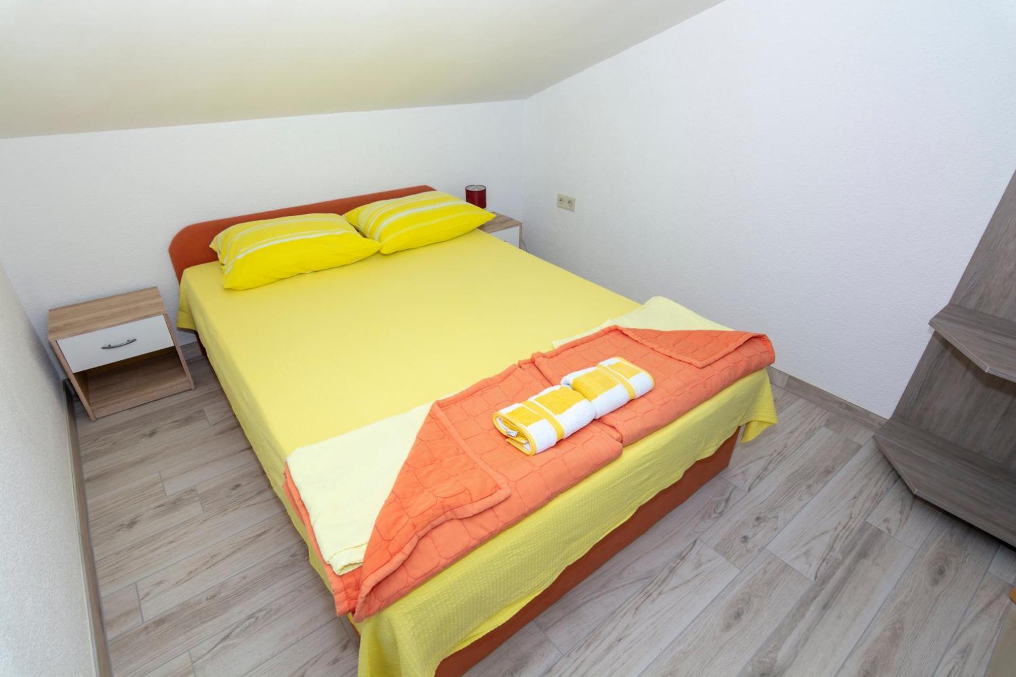 Apartmani Filip Pag Town Buitenkant foto